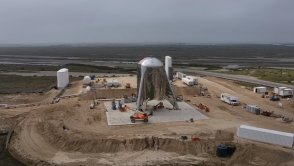 W SpaceX praca wre, Starship hopper "skoczy" już w tym tygodniu