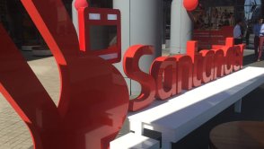 Santander Bank Polska z wpisem do KRS, pozwalającym na rozpoczęcie świadczenia usług jako TPP