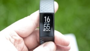 Recenzja Fitbit Charge 4 – to już nie opaska, a prawie smartwatch