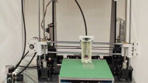 Naukowcy stworzyli drukarkę 3D z żyjącym filamentem