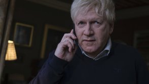 Kulisy pracy Borisa Johnsona w nowym serialu. Nie poznacie tego aktora!