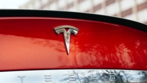 Tesla, czyli prawdziwy fenomen Elona Muska. Dlaczego ludzie kochają te samochody?