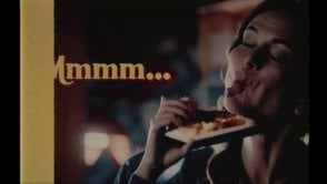 AI zrobiło reklamę pizzy. Wygląda tak fatalnie, że aż genialnie