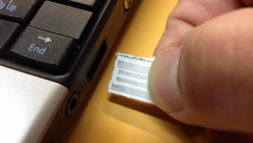 intelliPaper, czyli inteligentny papier działający jak przenośny dysk USB
