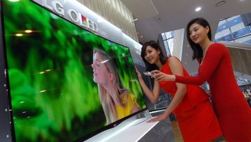 Rusza sprzedaż wygiętych OLED telewizorów LG. Drogo, ale robi wrażenie