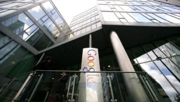 217 mln funtów to cena prawdomówności w Google