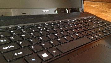 "Siedemnastki" mają się dobrze - test laptopa Acer V3