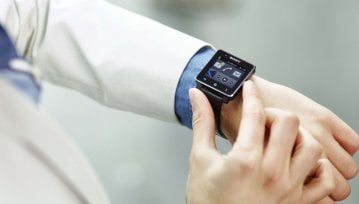 Zegarki będą smart, gdy nie będą wymagały do swojego działania smartfonów