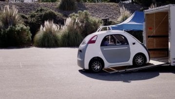 Google pokazał pierwszy prototyp własnego, samojezdnego auta - bez kierownicy i miejsca kierowcy
