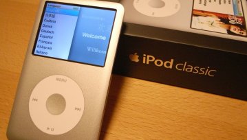 Klasyczny iPod w przeglądarce, do którego podłączysz popularne usługi streamingowe