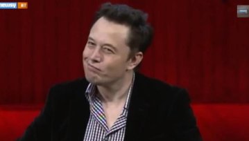 Elon Musk staje się powoli zwyczajnym błaznem. Może pora odstawić social media?