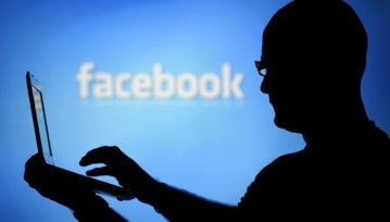 Facebook na święta: nowa aplikacja, odpicowany Messenger i śnieżne kule