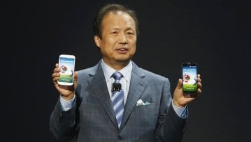 Niedaleko pada Apple od Samsunga - jednak to flagowiec z Korei króluje wśród konsumentów