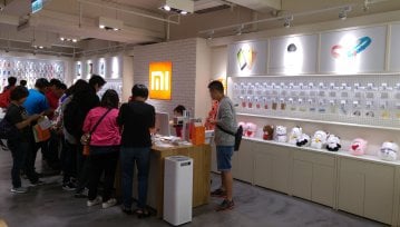 Xiaomi zamarzyło się zostać marką premium. Do wyższych cen dorzucą tysiąc sklepów stacjonarnych