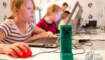 Specjalnie dla Antyweb: Tak Minecraft uczy polskie dzieciaki