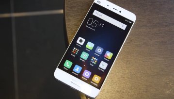 Chińskie smartfony z ekranami jak w Samsungach Galaxy Edge? [prasówka]