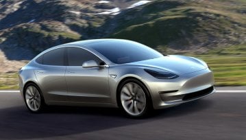 Tesla wstrzymuje produkcję. To dobry znak - nadchodzi Model 3