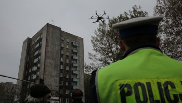 Polscy policjanci zaczynają korzystać z dronów - posypią się mandaty