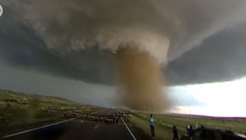 Po to stworzono kamery 360 - tak wygląda tornado z bliska [od Natalii]