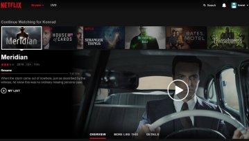 Jak usunąć tytuły z listy "kontynuuj oglądanie" na Netflix?