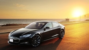 Tesla z historycznym kontraktem w Dubaju. Po mieście będą jeździć autonomiczne auta