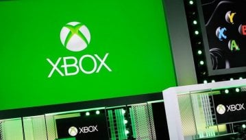 Chcemy gier z Xboxa 360 i Xbox One na pecetach - szef działu Xbox