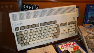 Klasyczna Amiga doczeka się nowych rozszerzeń. Będzie też cały komputer!