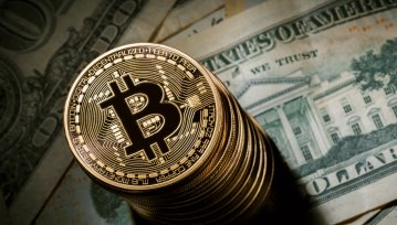 Bitcoin z rekordową wartością - powyżej 3 tysięcy dolarów