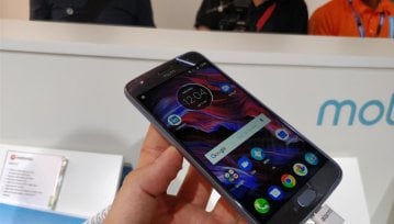 Moto X4 to smartfon ze średniej półki, ale z ambicjami flagowca