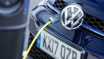 Akcji serwisowych ciąg dalszy: Volkswagen wzywa do serwisów hybrydy i elektryki