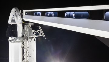 SpaceX Crew Dragon już czeka na dziewiczy lot, a Starhopper jest prawie gotowy
