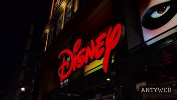Disney wysyła nas w lata 90. Brak Disney+ i Blu-ray w Polsce to kuriozum