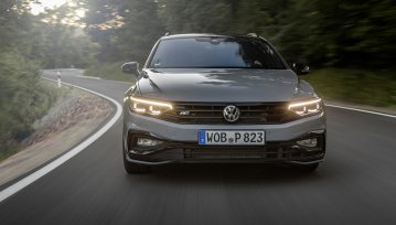 Nowy Volkswagen Passat z funkcją Travel Assist. Co się zmieniło, a co zostało? Pierwsza jazda próbna