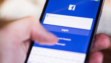 Facebook bije rekordy popularności, ale zarabia mniej niż na co dzień