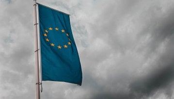 Unia Europejska chce wymusić na producentach wymienne baterie. Powrót do klasyki na który czekam