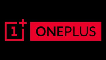 OnePlus 8T zapowiada się nieźle - choć nie rewelacyjnie. Ale wygląda jak OnePlus 8