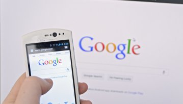 Telefon i Wiadomości Google przesyłają nasze dane i historię połączeń do... Google. Zdziwieni?