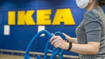 Ładowarka IKEA grozi oparzeniem lub porażeniem prądem, lepiej ją zwróćcie