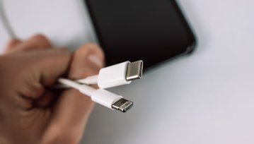 iPhone z USB-C? Szef marketingu Apple mówi, że firma podporządkuje się europejskim wymogom