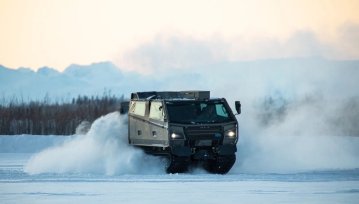 Amerykanie wybrali arktyczny pojazd dla wojska. Beowulf wygląda imponująco