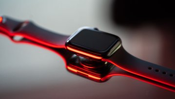 Apple Watch automatycznie dostosuje kolor tarczy do twoich ubrań