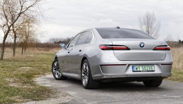 Jak elektryczny napęd w BMW i7 xDrive60 zapewnia luksus? Zasięg i komfort jazdy – test