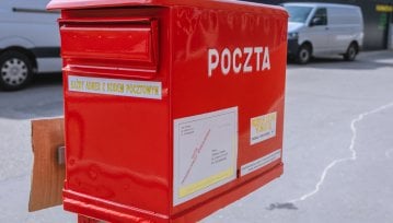 Ile minut Polacy muszą pracować na wysłanie jednego listu Pocztą Polską