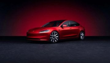 Musk dostanie 50 mld USD, a Tesla szykuje nowe samochody