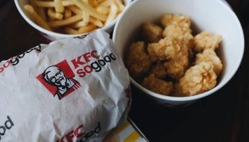 Lubisz kurczaka z KFC? Dzięki tej aplikacji zamówisz dania w niższej cenie