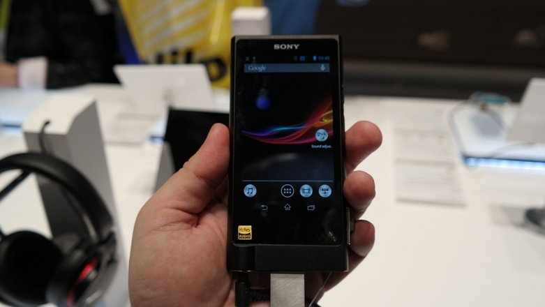 [CES2015] Przyglądamy się najnowszemu Walkmanowi ZX2 od Sony
