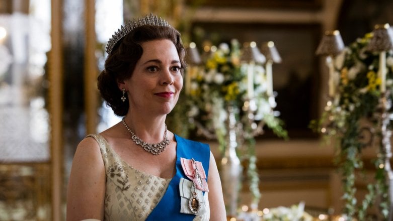 Ile peruk nosiła królowa w The Crown? Imponujące liczby hitu Netflix