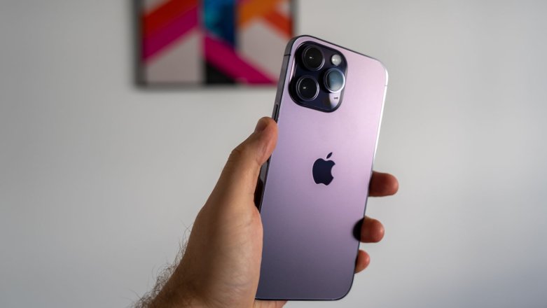 Nastolatkowie jako telefon chcą iPhone'a, iPhone'a albo... iPhone'a